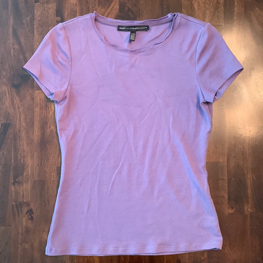 EUC WHBM White House Black Market purple short sleeve t-shirt, XXS